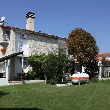 Garden Apartment Medulin