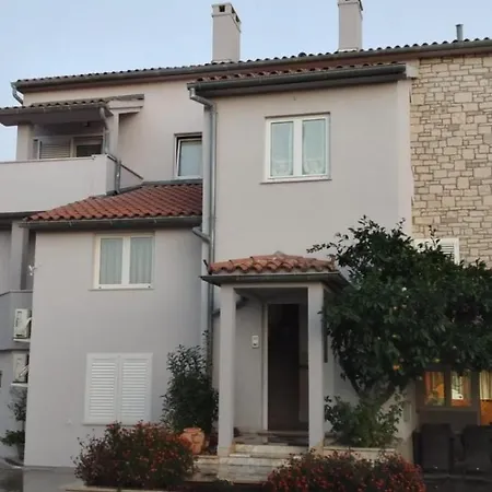 Garden Apartment